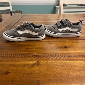 Toddler vans size 9